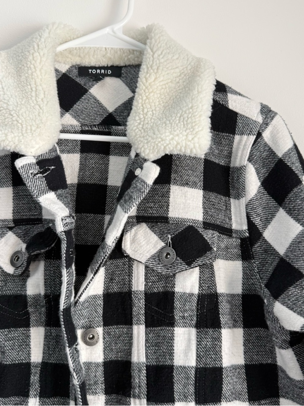 Torrid Black Plaid Brushed Twill & Faux Fur Collar Trucker Jacket Size 0 (Large) - Picture 7 of 12